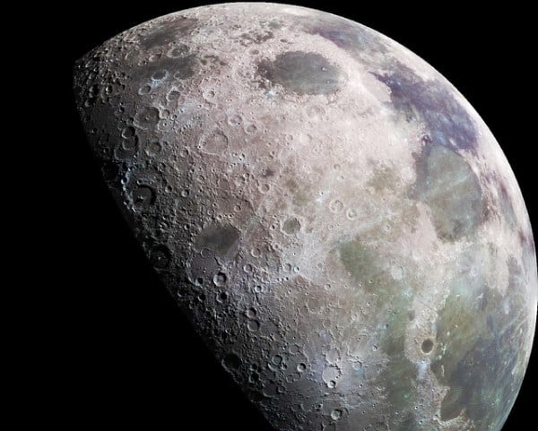 moon-322222_640