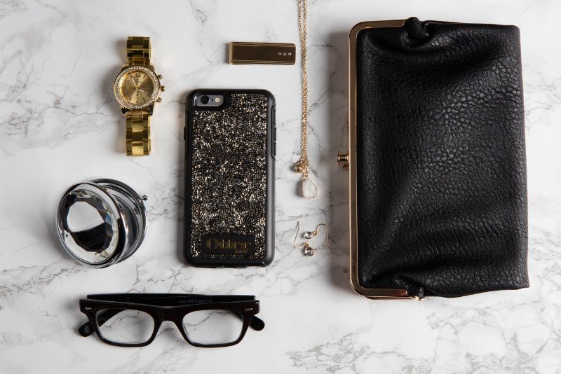 Symmetry Series Crystal Edition is available for a limited time on otterbox.com. (PRNewsFoto/OtterBox)