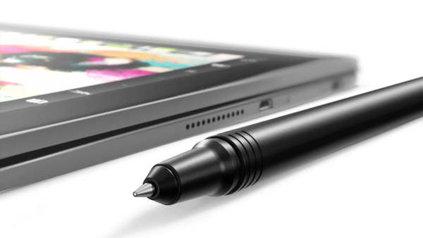 05_yoga_book_pen_close-up